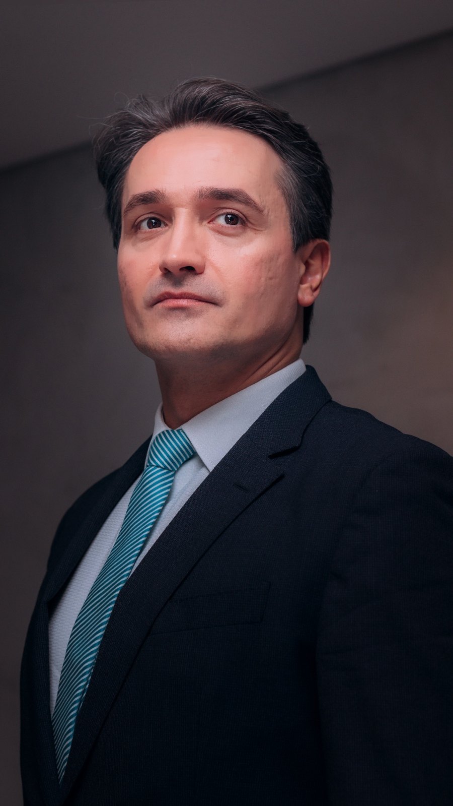 Retrato de Douglas Sausedo Nunes, o Tuco, especialista em Direito Médico